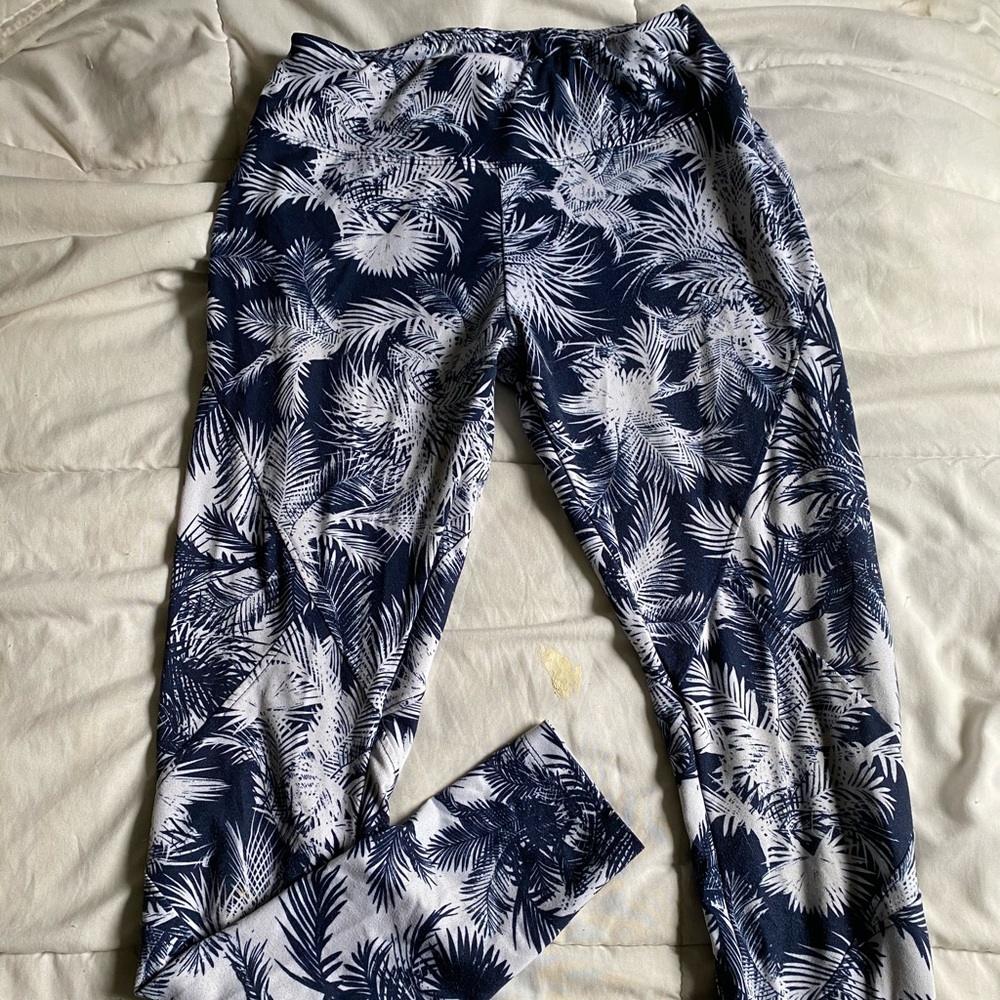 Blue leaf print athleisure pants Size small